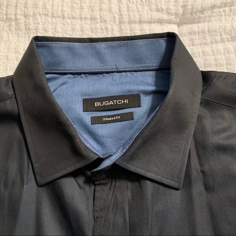 Men’s XL BUGATCHI dress shirt. Nearly new.